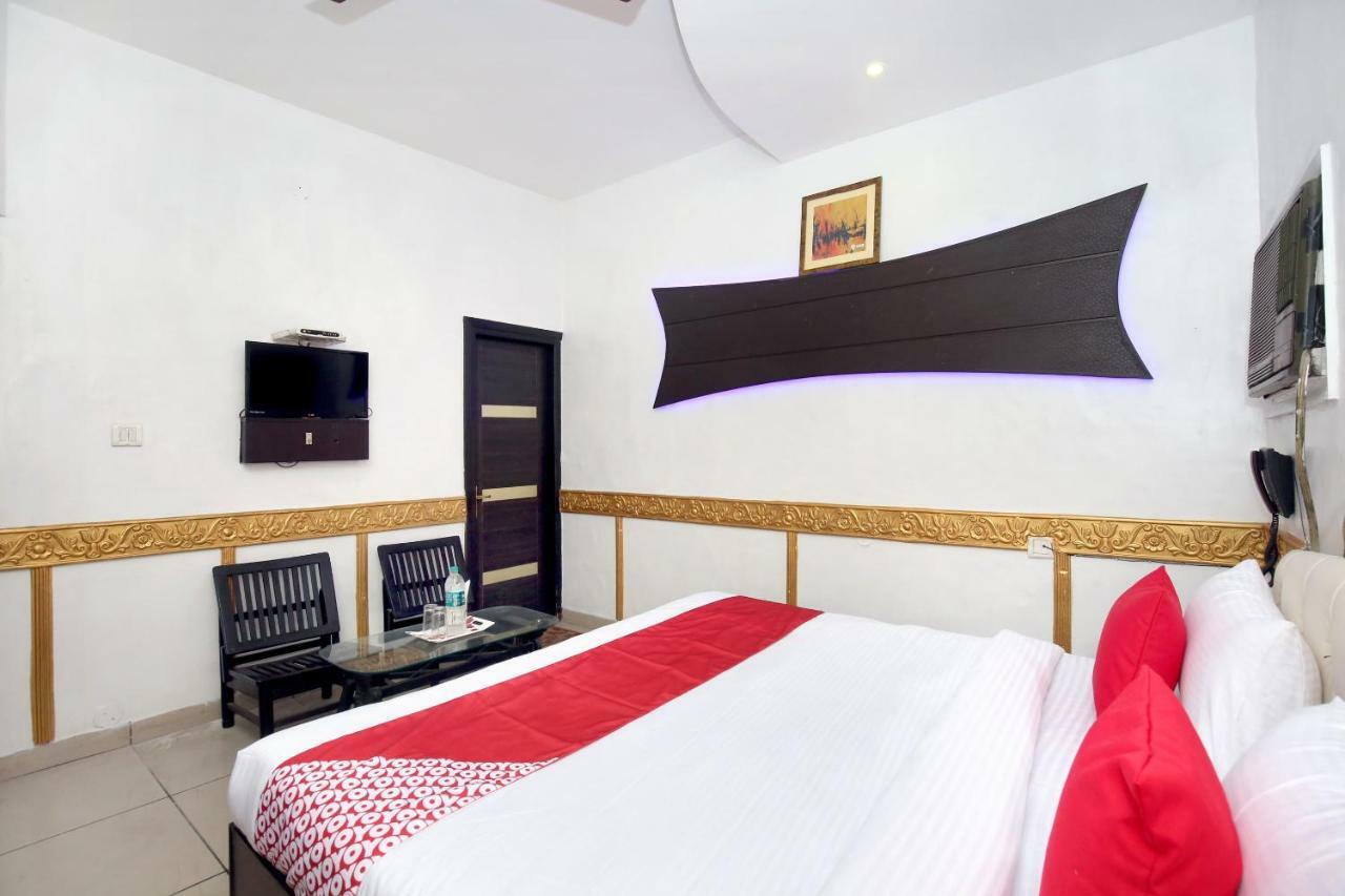 Hotel Oyo 5884 Amante Chandīgarh Exterior foto
